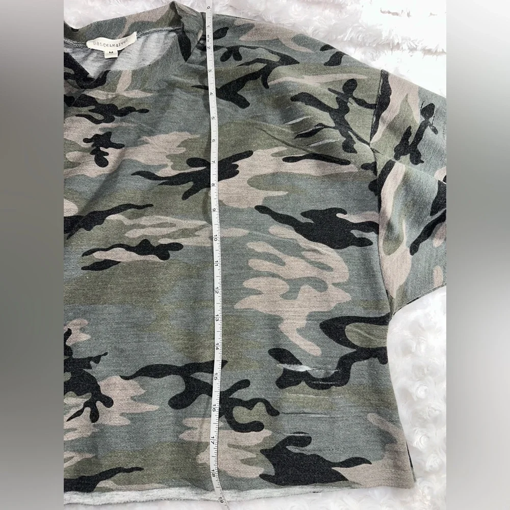 Dance & Marvel Green Camo Ripped Style Crop Top‎ - Picture 14 of 16